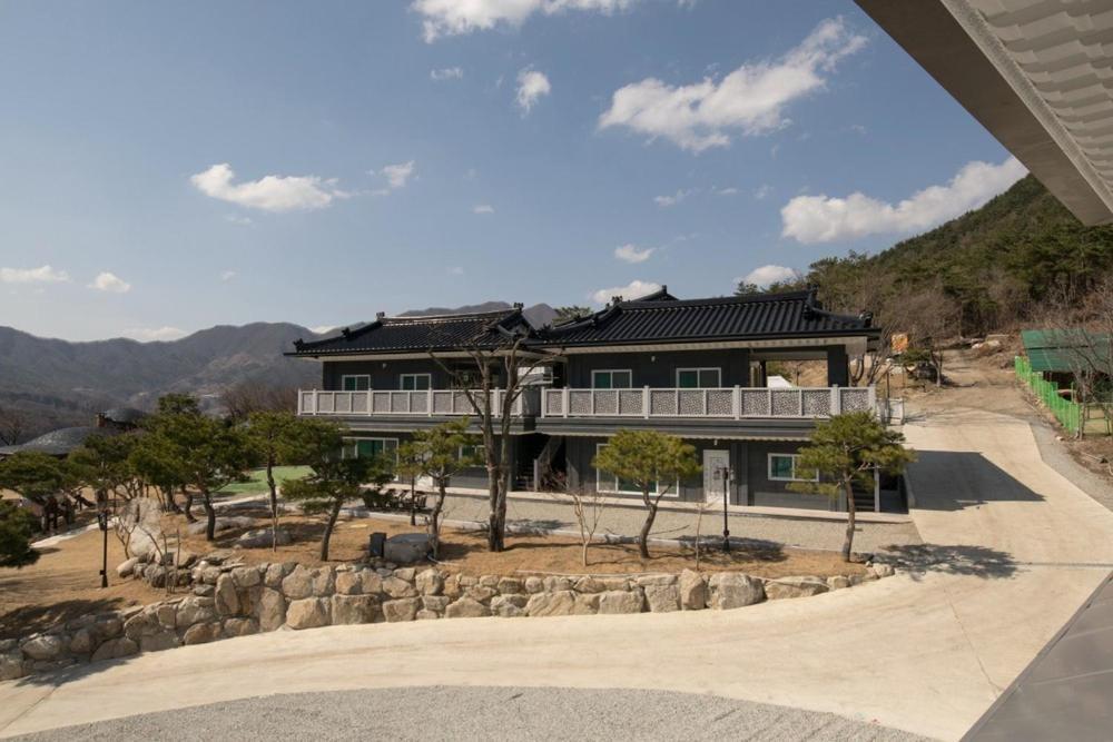 Gayagyeong Hotel Seongju Exterior photo