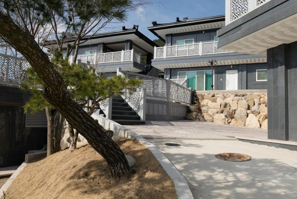 Gayagyeong Hotel Seongju Exterior photo